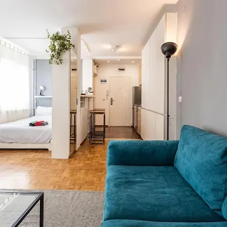 Apartament Lovely With A Big Terrace