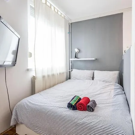 Apartament Lovely With A Big Terrace *