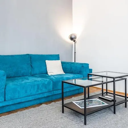 Lovely With A Big Terrace Apartment *